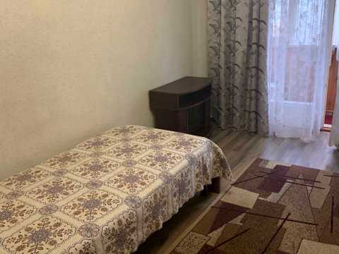 кімната за адресою Київ, Ореста Левицького вул. (Академіка Курчатова), 18