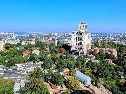 коммерческая по адресу Загоровская ул. (Багговутовская), 25