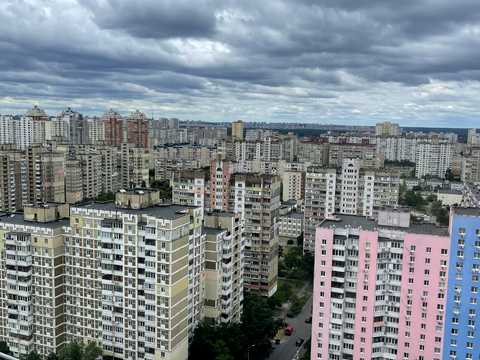 комерційна за адресою Червоної Калини просп. (Володимира Маяковського), 68