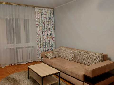 квартира за адресою Лабораторна вул., 15