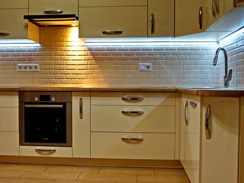 квартира за адресою Регенераторна вул., 4