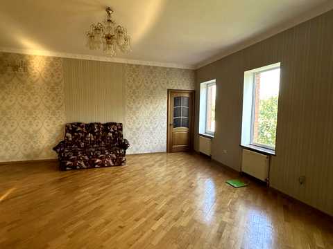 будинок за адресою Ярової вул., 1