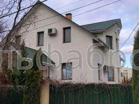 будинок за адресою Валентини Чайки вул.