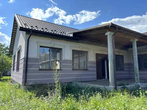 коммерческая по адресу Могильницького, 106