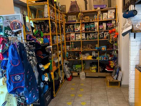 комерційна за адресою Михайлівська вул., (8)
