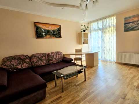 квартира за адресою Регенераторна вул., 4 к1