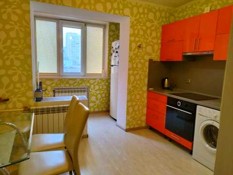 квартира за адресою Лариси Руденко вул., 10-Б