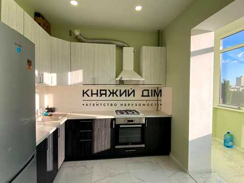 квартира за адресою Рея Бредбері вул., 5/15