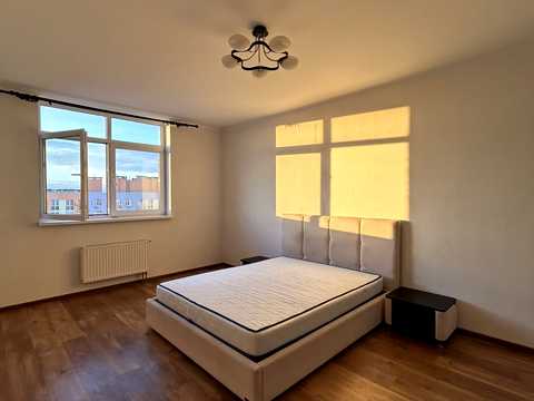 квартира по адресу Сім'ї Кульженків ул. (Петра Дегтяренка), 33