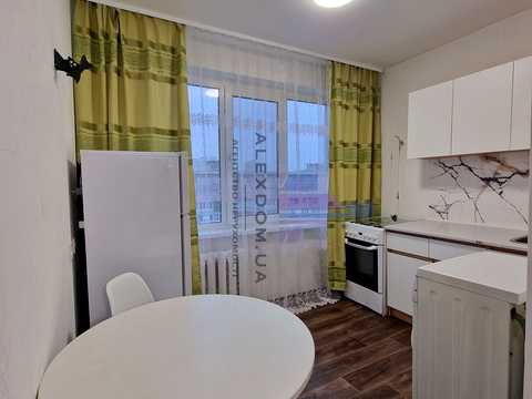 квартира за адресою Дніпровська набережна вул., 5-А
