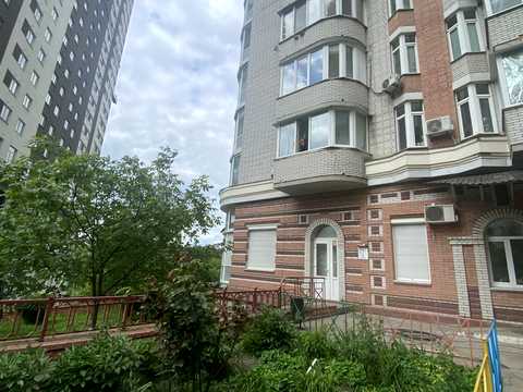комерційна за адресою Степана Руданського вул., 4-6