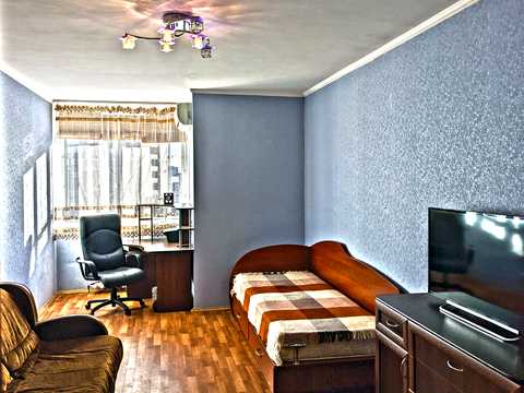 квартира за адресою Миколи Бажана просп., 1-М