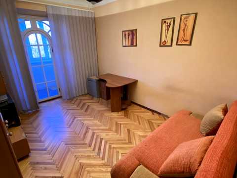 квартира за адресою Леоніда Каденюка просп. (Юрія Гагаріна), 6
