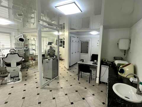 комерційна за адресою Тичини вул., 8-А