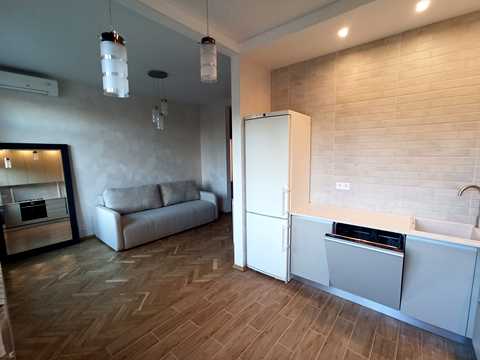 квартира по адресу Кловский спуск, 4