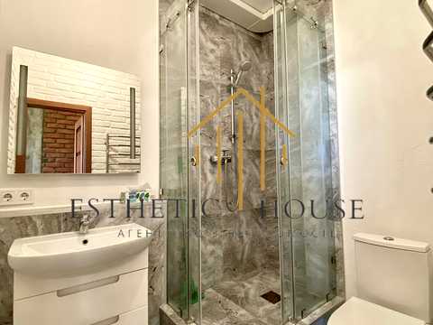 квартира за адресою Регенераторна вул., 4 к8