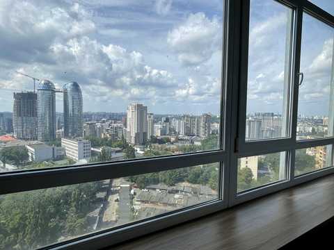 комерційна за адресою Київ, Євгена Коновальця вул. (Щорса), 44-А