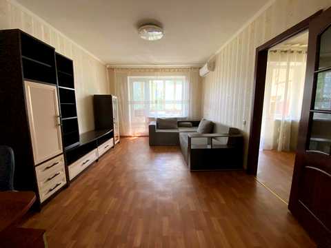 квартира по адресу Героев просп., 21