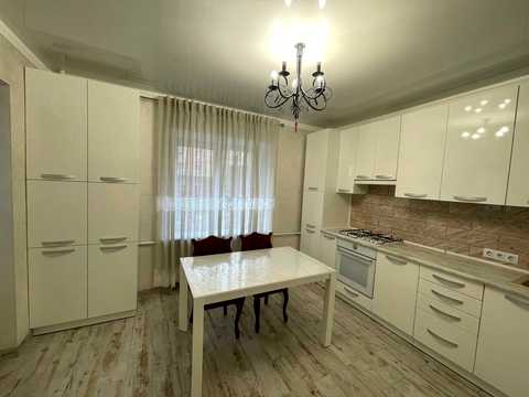 квартира по адресу Степана Бандери ул., 40