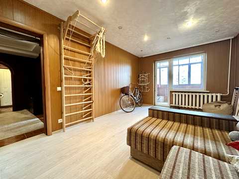 квартира за адресою Ревуцького вул., 13