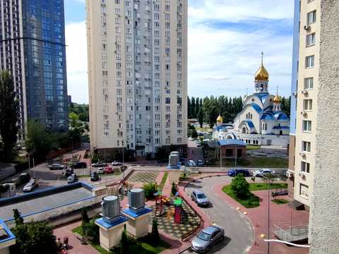 квартира за адресою Академіка Глушкова просп., 9-В