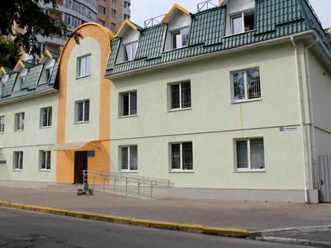 комерційна за адресою Водопровідна вул., 10