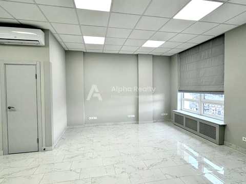 комерційна за адресою Жилянська вул., 68