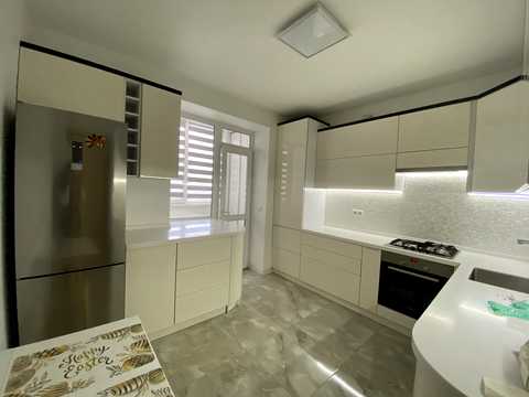 квартира за адресою Дмитра Коцюбайла вул., 3