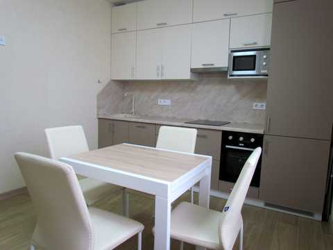 квартира за адресою Салютна вул., 2