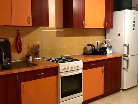 квартира за адресою Космонавтів вул., 15