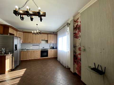 квартира за адресою Василя Симоненка вул., 30Б
