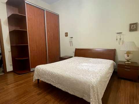 квартира за адресою Київ, Тарасівська вул., 8