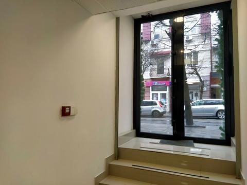 комерційна за адресою Князя Острозького вул., 1