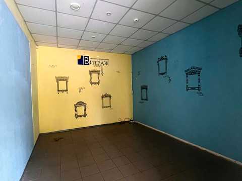 комерційна за адресою Смілянська вул., 103