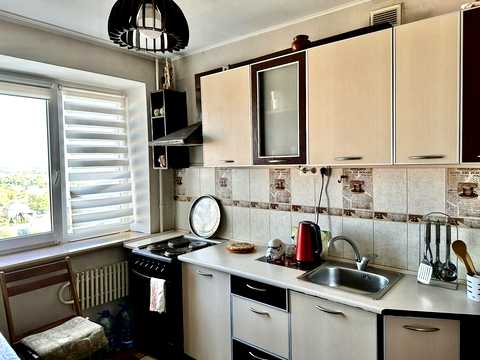 квартира за адресою Морозова вул., 32