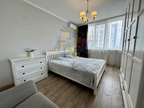 квартира по адресу Оболонский просп., 1к1