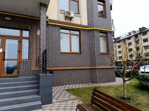 комерційна за адресою Західна вул., 14