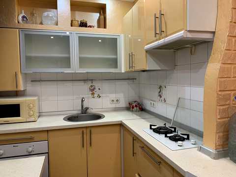 квартира за адресою Алішера Навої просп., 86