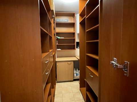 квартира за адресою Саперно-Слобідська вул., 8