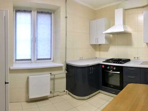 квартира за адресою Шкільна вул., 6
