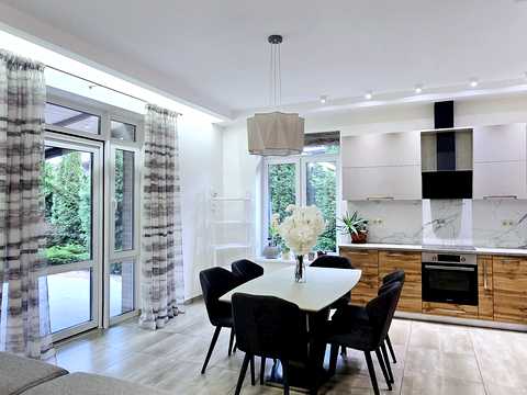 будинок за адресою Зв'язківців вул., 23