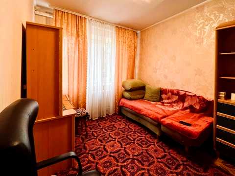 комната по адресу Героев Крут ул. (Валентини Терешкової), 20а