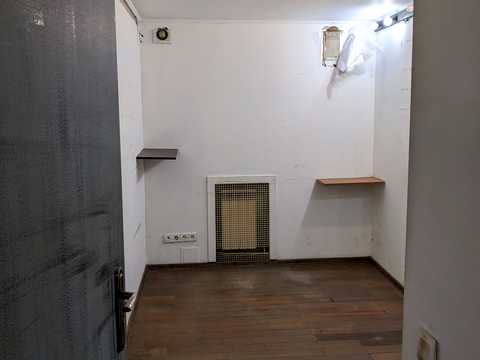 комерційна за адресою Почайнинська вул., 52