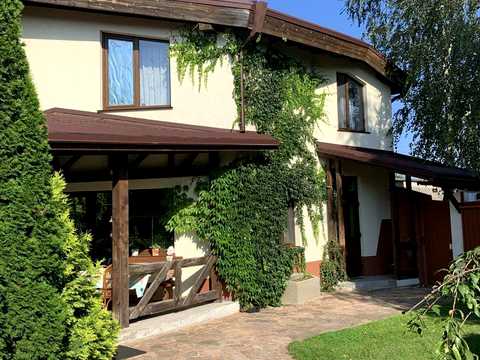 будинок за адресою с. Новосілки, Шевченка