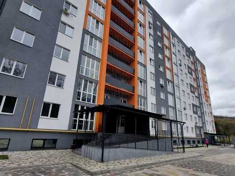квартира за адресою Піщана вул., 1б