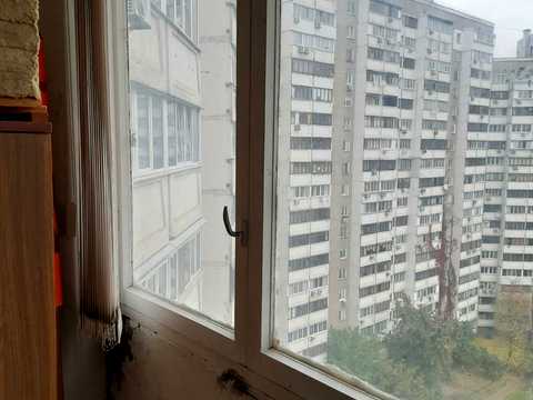 квартира за адресою Анни Ахматової вул., 25