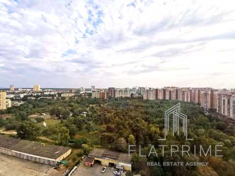 квартира за адресою Михайла Максимовича вул. (Онуфрія Трутенка), 32-А