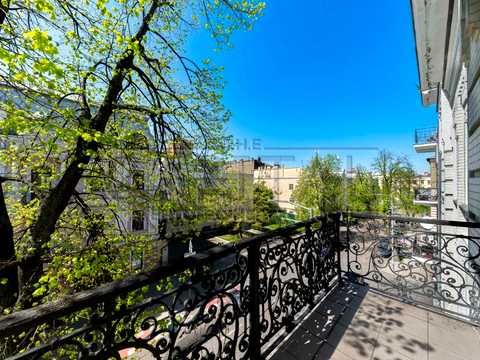 комерційна за адресою Ярославів Вал вул., 38