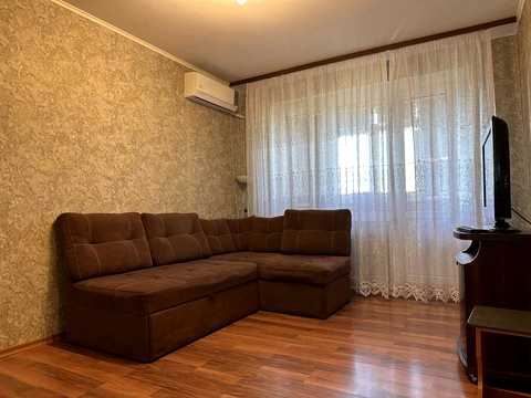 квартира по адресу Бердянская ул., 1