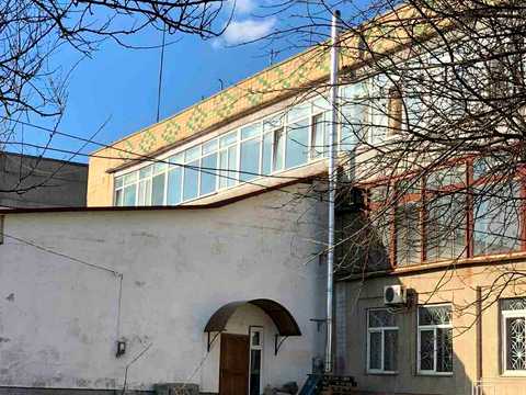 комерційна за адресою Монастирище, соборна, 122к